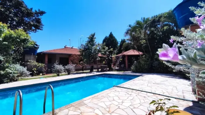 Casa condomínio Padrão em Jardinópolis