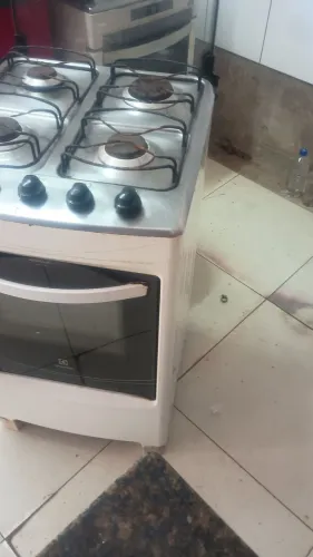 Fogão com defeito