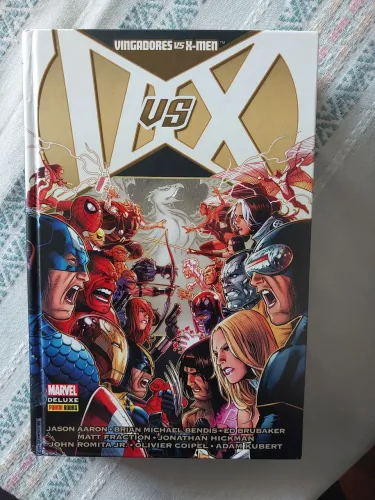 Vingadores vs X-men Marvel Deluxe