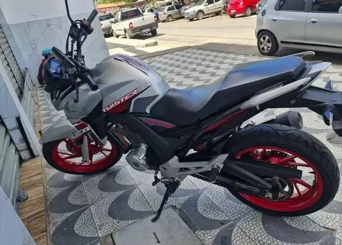 CB Twister 250 2021