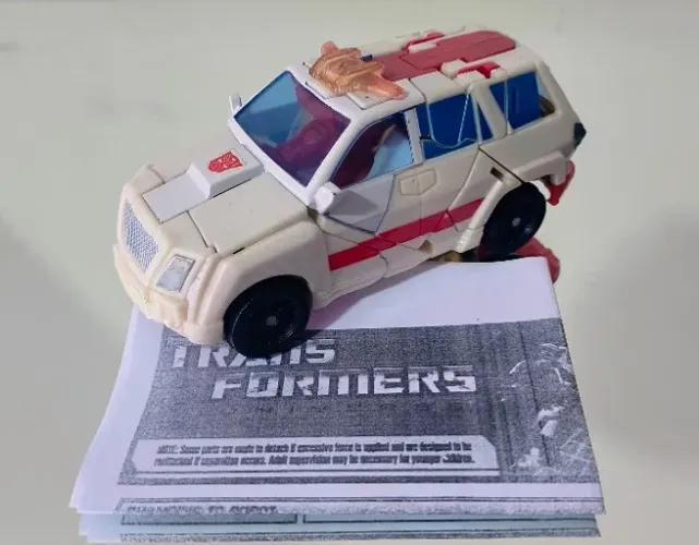 Figure Transformers Henkei - Autobot Ratchet, completo e original, Generations, Chugs