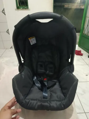 VENDO BEBE CONFORTO SUPER CONSERVADO, POUCO USADO.