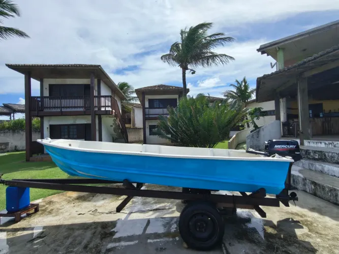 Bote de fibra de vidro mistral 430