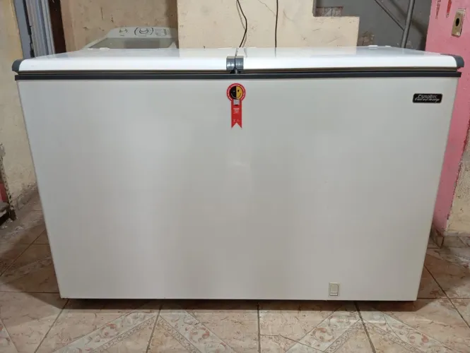 FREEZER ESMALTEC SEMINOVO 500L ACEITO CARTÃO DOU GARANTIA FAÇO A ENTREGA FUNCIONANDO 