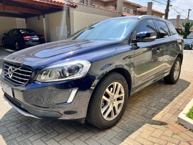 Volvo XC 60 T-5 Momentum 2.0 245cv FWD 5P 2017