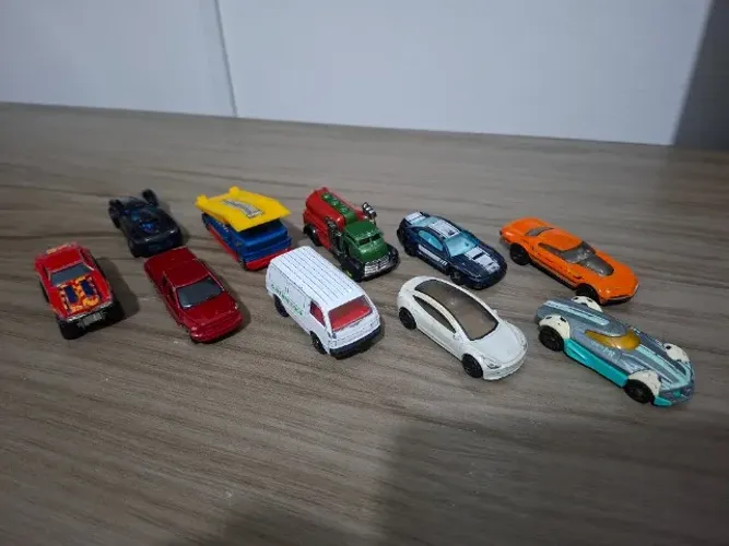 Lote de Hot Wheels