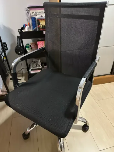 Cadeira escritório com rodinhas