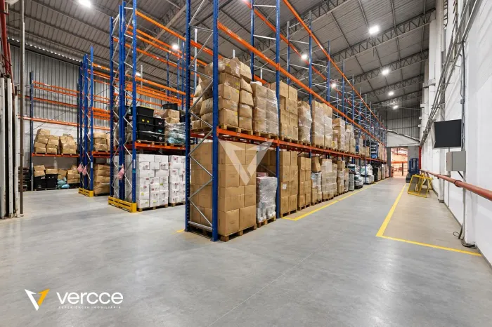 Galpão Industrial de 750 m² para Locação no Jardim Ester, Itatiba/SP