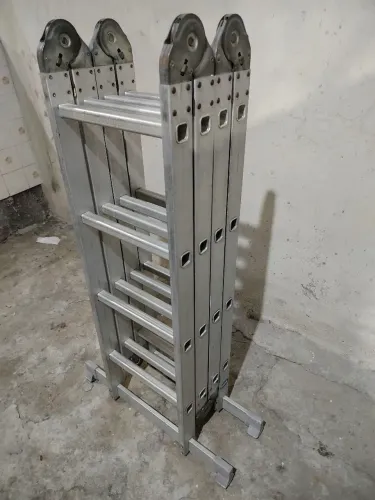 Escada Articulada MOR 16 degraus 4x4 