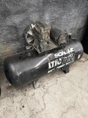 Compressor de ar profissional 200L 5HP Schulz