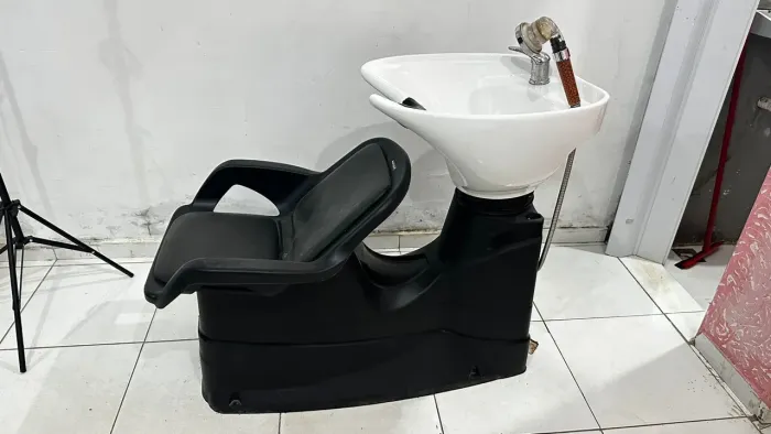 Vende-se lavatório de salão de beleza