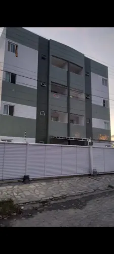 3 Q sendo 1 suíte em Cuiá