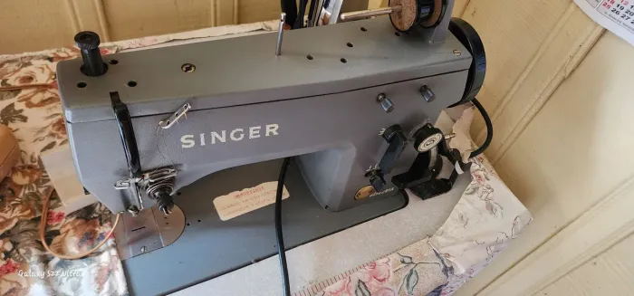 Maquina de costura Singer