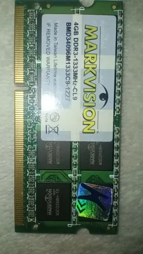vendo duas memória RAM usadas de 4GB DDR3-1333MHz-CL9<br><br>BMD34096M1333C9-1227