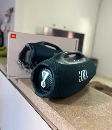 JBL Boombox 4 com caixa impecável 