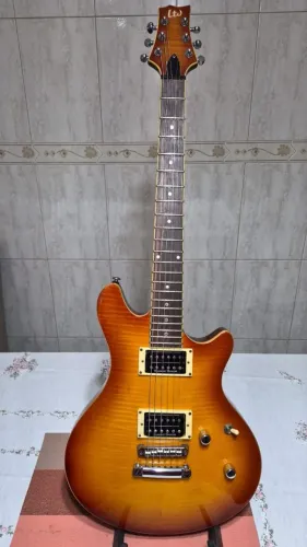 Guitarra Ltd Esp pb fm 401 asb impecável. Parcelo na maquininha.Faça sua proposta.
