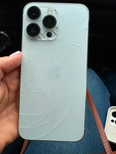 iPhone 14 Pro Max, 83% bateria, 256gb, traseira quebrada, como na foto. Tudo funcionando