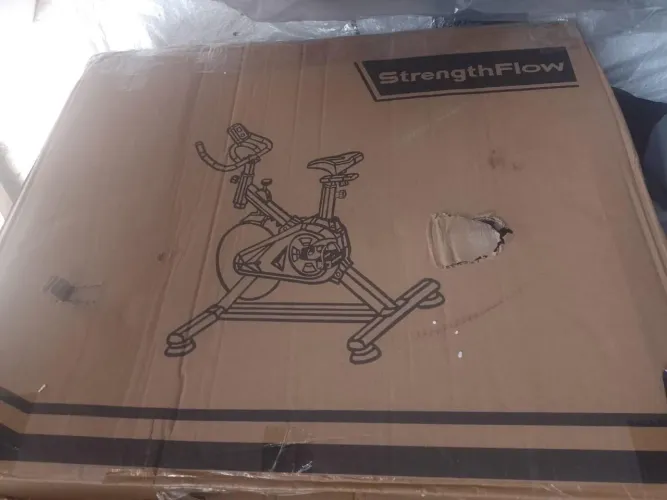 Bicicleta ergométrica na caixa (nunca usada)