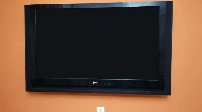 Televisão LG *Não tá ligando*