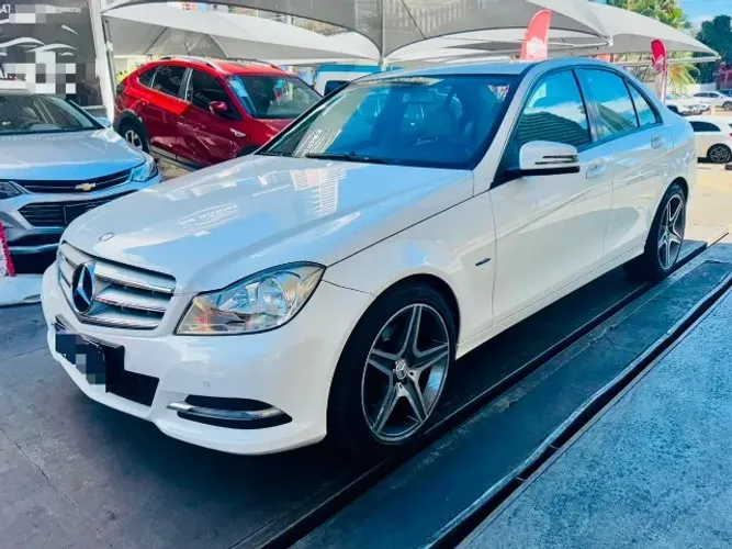 Mercedes-Benz C-180 CGI Classic 1.8 16V 156cv Aut. 2012