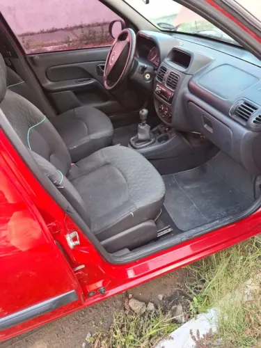 Alugo clio completo 2016