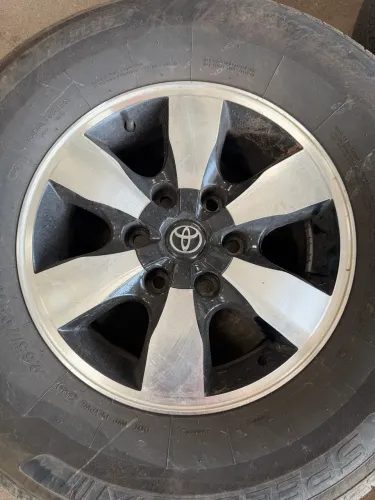 Rodas aro 16 Hilux original