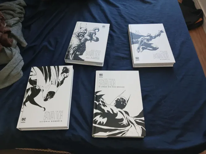 Coleção Batman Noir: O Longo Dia das Bruxas, Vitória Sombria, Silêncio e Corte das Corujas