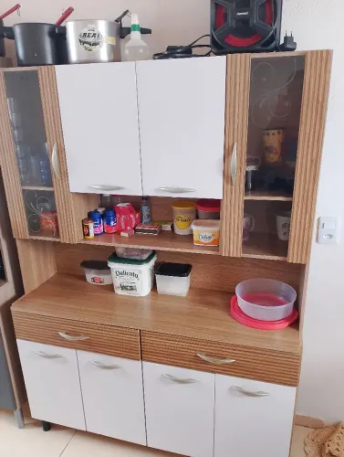 Armário de cozinha semi-novo por 350 à vista