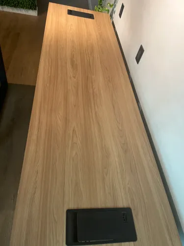Mesa Executiva Caderode Premium - Tampo Amadeirado + Estrutura Metálica