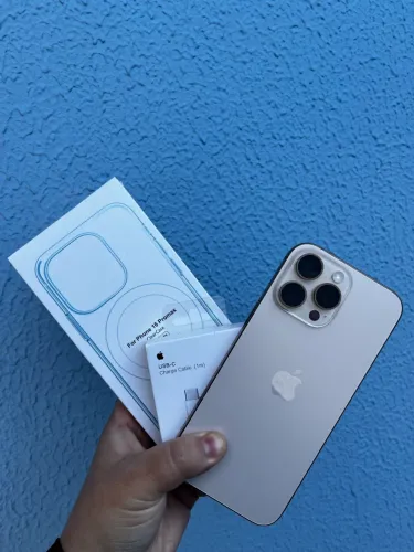 iPhone 16 pro Max Desert 256gb