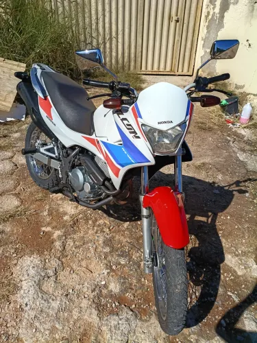 Honda Falcon 400i 2014