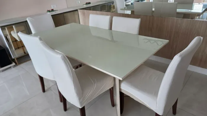 mesa de jantar com 6 cadeiras