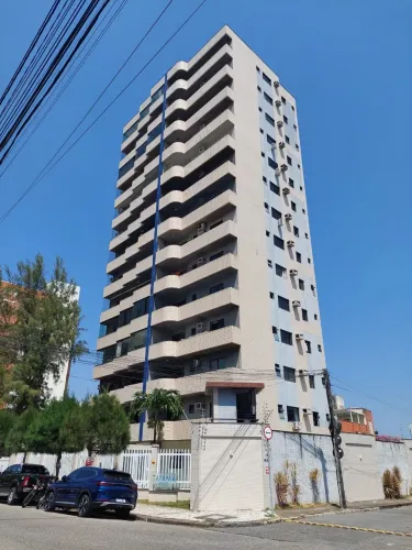 Apto. nascente no Cond. Taiamã, andar alto, 133m², sala em L, 03 suítes, cozinha convencio