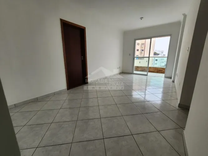 Apartamento no CENTRO do Boqueirão, 2 dormitórios, sacada, vaga, confira em Praia Grande.
