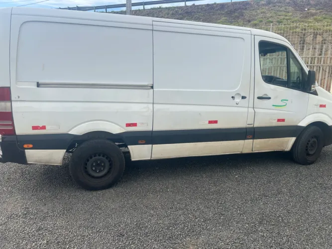 Mercedes-Benz Sprinter 311 Furgão Longo 2.2 Dies 2014