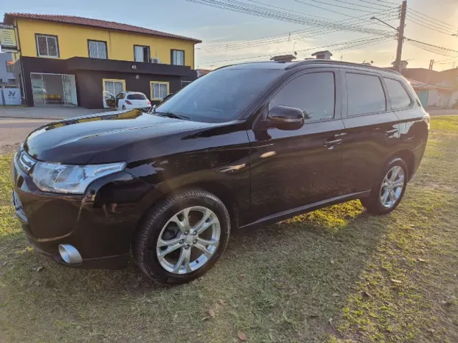 Mitsubishi Outlander 2.0 16V 160cv Aut. 2015