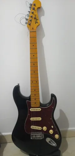 Guitarra Tagima TG530 + Pedaleira Zoom G1xon
