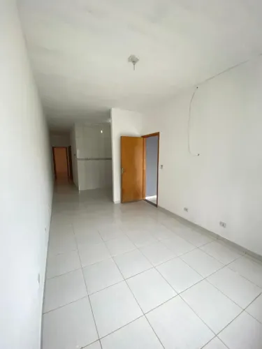 Imperdível em Trindade | Casa com 2 Quartos, Quintal na Frente e no Fundo por R$ 220 Mil