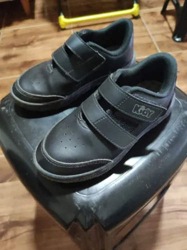 Vende-se sapato