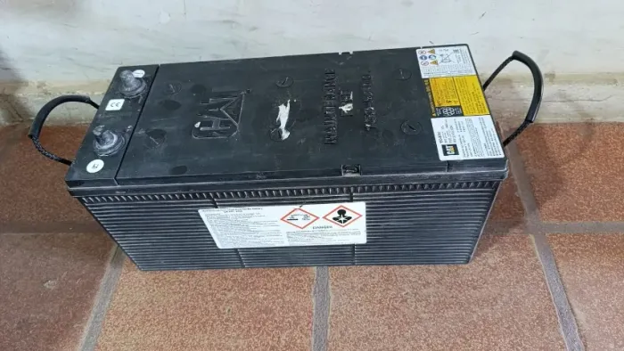 Bateria pesada Caterpillar modelo 153-5700 de 12V