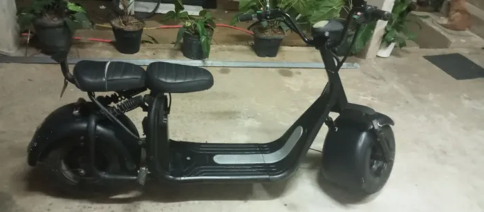 Scooter elétrica 
