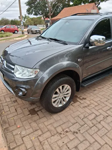 Mitsubishi Pajero Dakar HPE 3.2 4X4 T.I Dies 5P AUT 2015