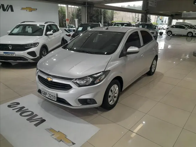 Chevrolet Onix Hatch LT 1.0 8V Flex Mec. 4P 2017