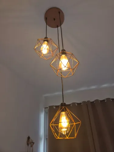Lustre belíssimo com 3 lâmpadas ofuscante