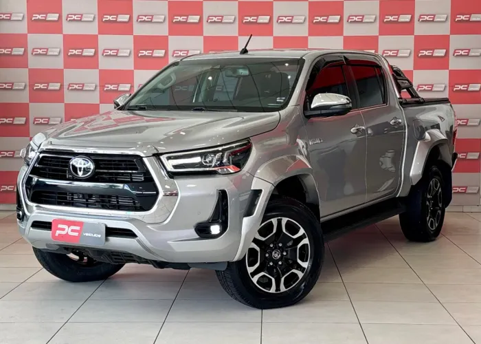 Toyota Hilux CD SRX Plus 4X4 2.8 TDI Die. Aut. 2025