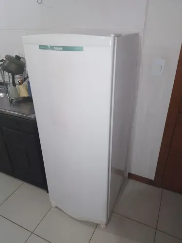 Geladeira pequena