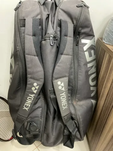 Raqueteira Yonex X9