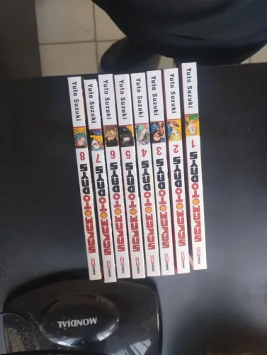 Mangas sakamoto days volume 1 ao 8 em excelente estado