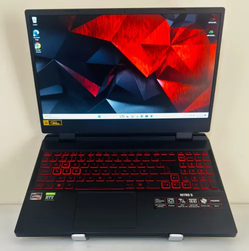 Notebook Gamer Nitro 5 Ryzen 7 16GB DDR5 RTX 3050 SSD 512GB 144Hz