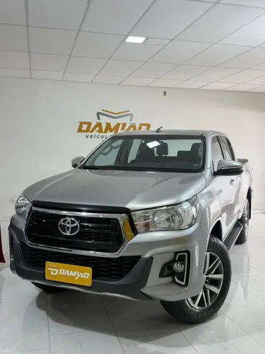 Toyota Hilux CD SR5 4X4 2.8 Diesel 2020